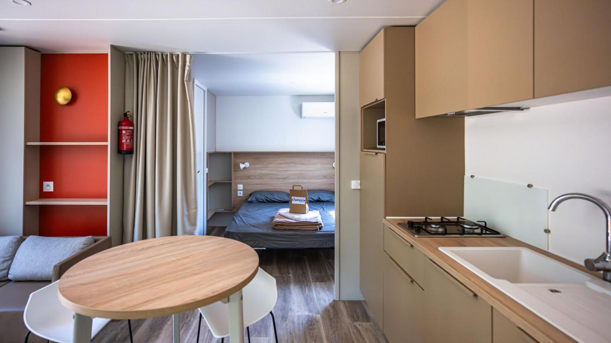 Campasun Camping De L'Aigle Aiguines Bagian luar foto